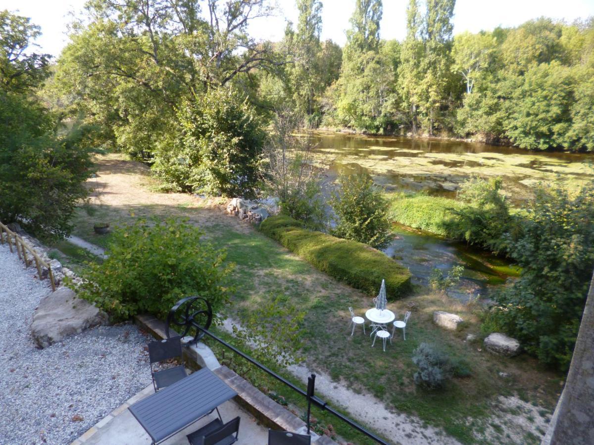 לינה וארוחת בוקר Oulches Le Moulin De Cors מראה חיצוני תמונה